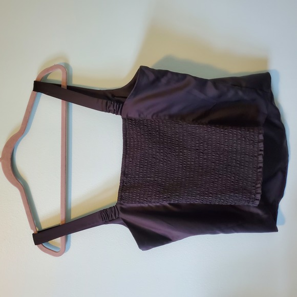 SILKY Black Semi-Cropped Top - Picture 3 of 4